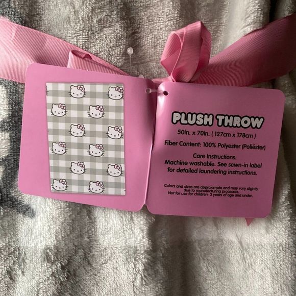 Hello Kitty Soft Touch Throw Blanket (50x70) Viral Tiktok Gray and White Stripes - Picture 5 of 5